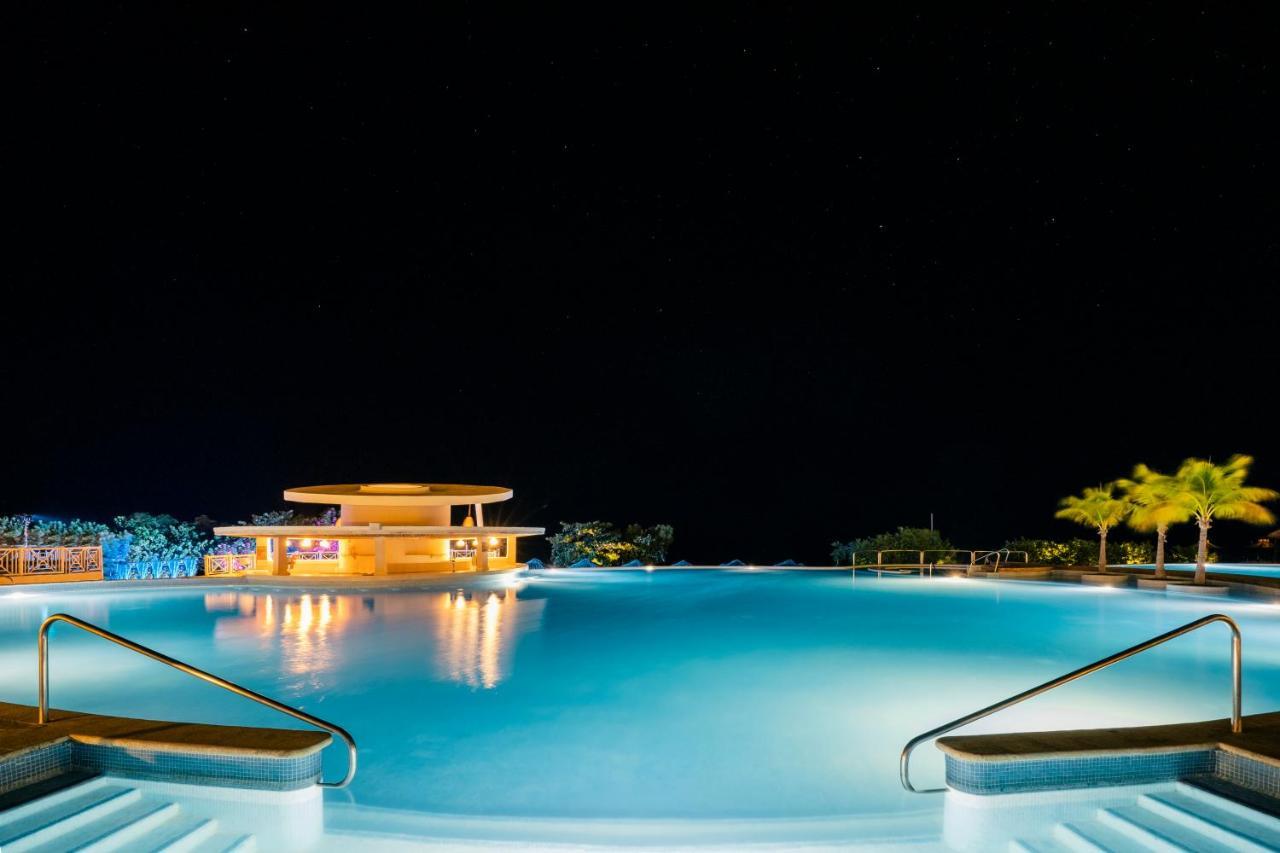 Iberostar Waves Rose Hall Beach Montego Bay Extérieur photo